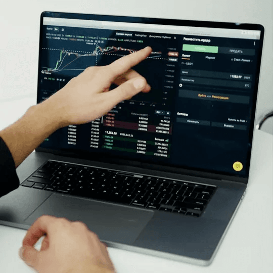 Suncrest Luxon platform overview dashboard